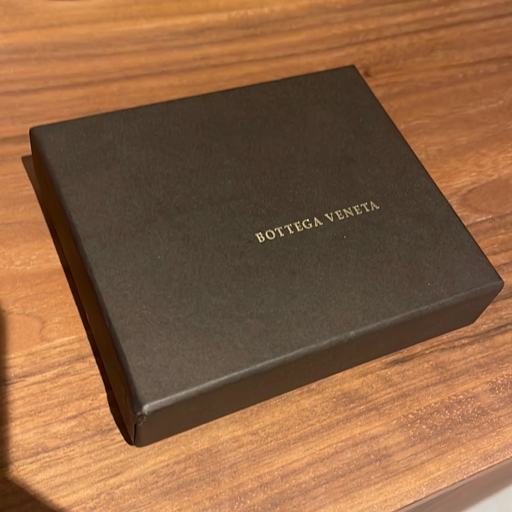 BOTTEGA VENETA Wallet empty BOX can be used as organization or jewelry box